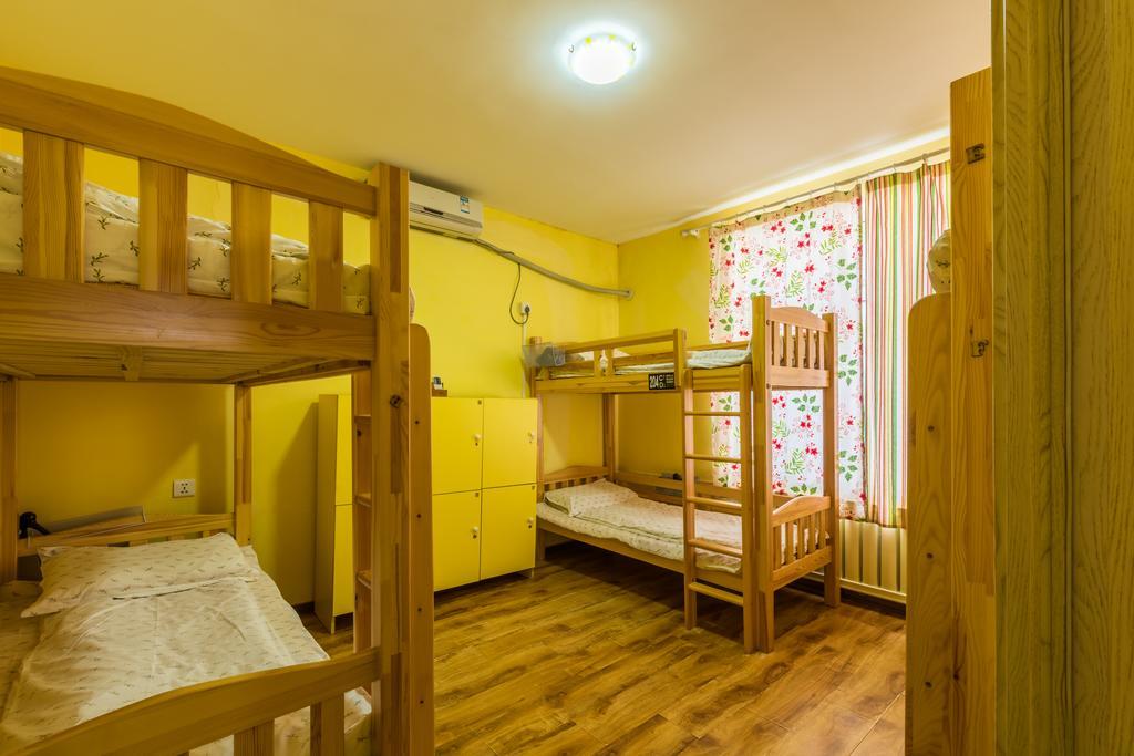 Dalian Buzz Light Year Youth Hostel Zewnętrze zdjęcie