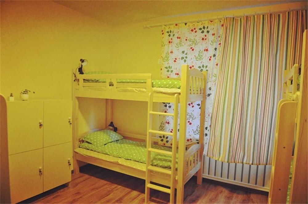 Dalian Buzz Light Year Youth Hostel Zewnętrze zdjęcie